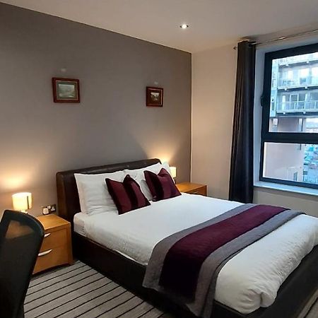 City Apartment In Great Location With A Balcony & Parking Possible - West One Sheffield Esterno foto