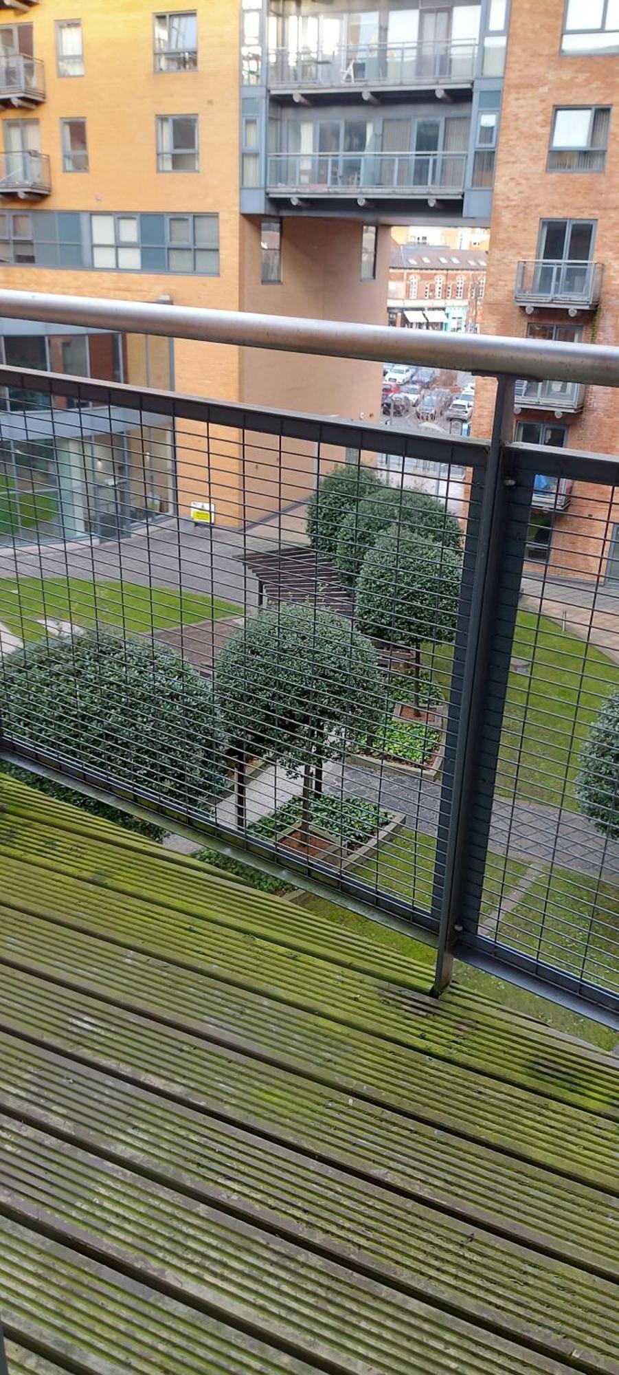 City Apartment In Great Location With A Balcony & Parking Possible - West One Sheffield Esterno foto